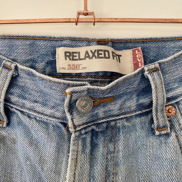 Levis 550 Jeans Mens 33x32 Relaxed Fit Distressed Jeans - Picture 4 of 6